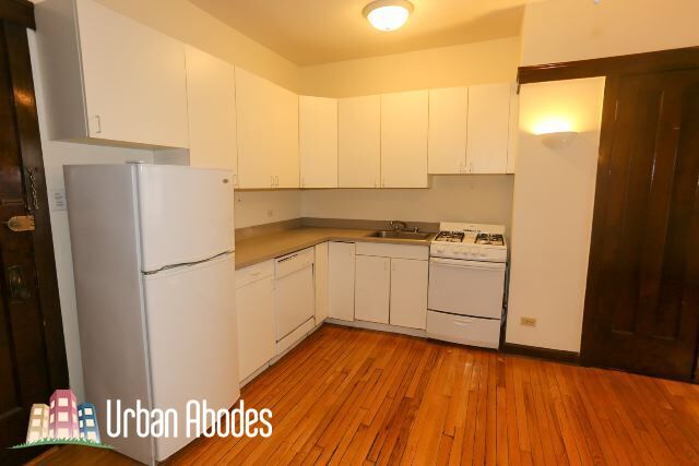 820 W Waveland Ave, Unit M02B in Chicago, IL - Building Photo - Building Photo
