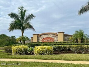 915 Remington Green Dr SE in Palm Bay, FL - Building Photo - Building Photo