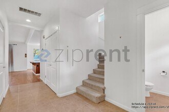 9731 N Clarendon Ave in Portland, OR - Building Photo - Building Photo