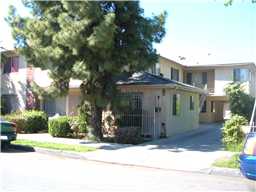 489 E Louise St in Long Beach, CA - Building Photo