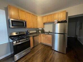 2525 N Central Park Ave in Chicago, IL - Building Photo - Building Photo