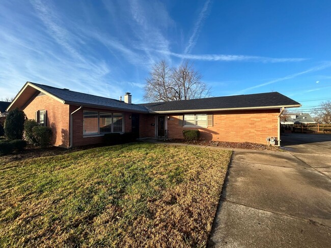 3426 Chickasaw Dr in Owensboro, KY - Building Photo - Building Photo