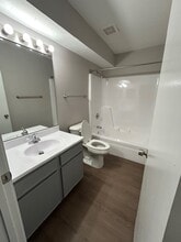 Hillview Woods Apartments in Louisville, KY - Building Photo - Building Photo