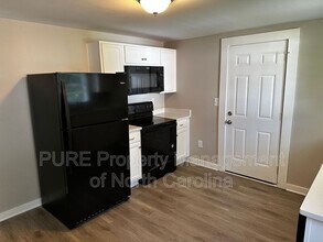 204 Bookington Dr in Lexington, NC - Building Photo - Building Photo