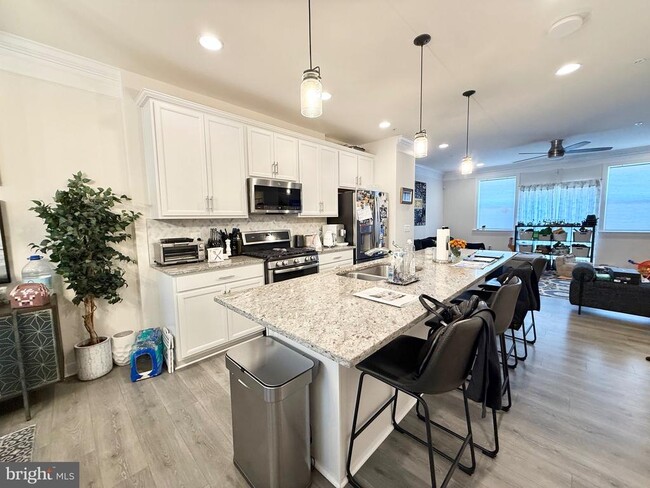 14327 Summit View Ln in Rockville, MD - Building Photo - Building Photo