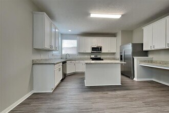 6606 Rustling Timbers Ln in Spring, TX - Building Photo - Building Photo