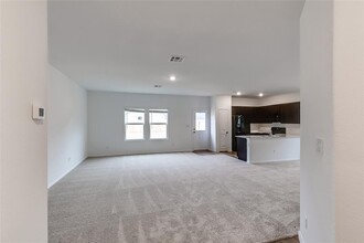 419 Bass Dr in Bastrop, TX - Foto de edificio - Building Photo