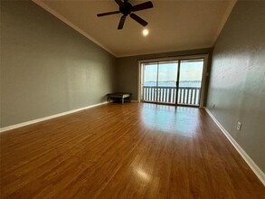 801 River Rd-Unit -114E in Montgomery, TX - Building Photo - Building Photo