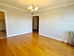 4859 N Kenneth Ave, Unit 2nd Floor in Chicago, IL - Building Photo - Building Photo