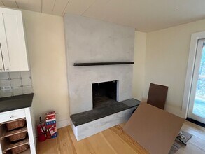 25 Boggs Hill Rd in Woodstock, NY - Building Photo - Building Photo