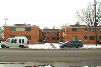 Schaefer Manor Apartments in Detroit, MI - Building Photo - Building Photo