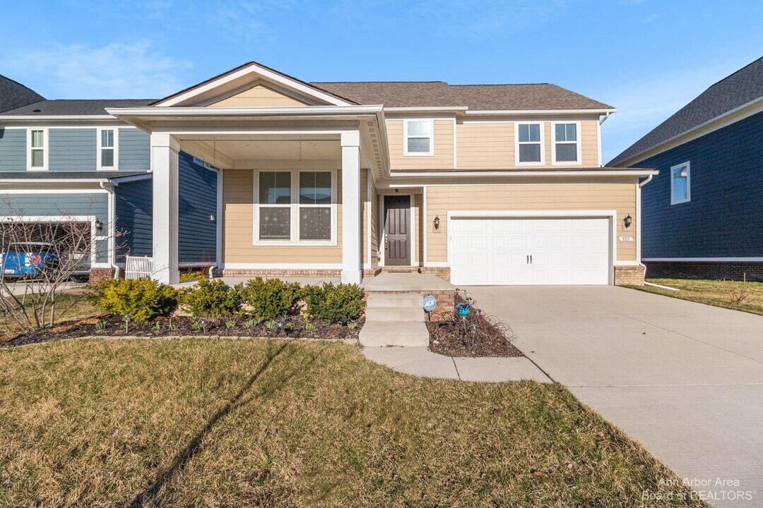 989 Harrison St in Canton, MI - Building Photo