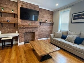 65 Franklin St in Jersey City, NJ - Building Photo - Building Photo