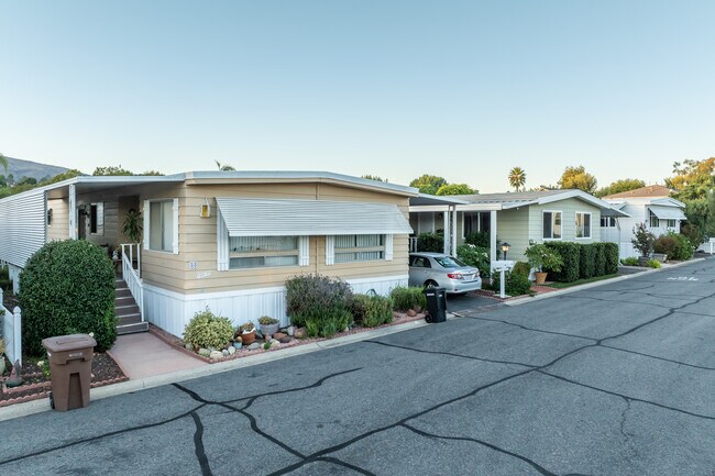 Rancho Alipaz in San Juan Capistrano, CA - Foto de edificio - Building Photo