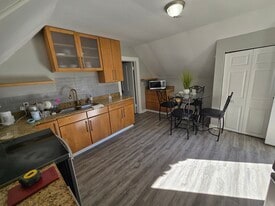 3607 Waukegan Rd in McHenry, IL - Building Photo