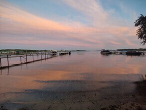 2473 Lake Ave, Unit 2 in White Bear Lake, MN - Building Photo - Building Photo