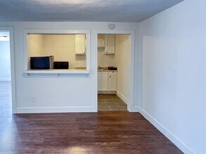 11 Norwood St in Houston, TX - Building Photo - Building Photo