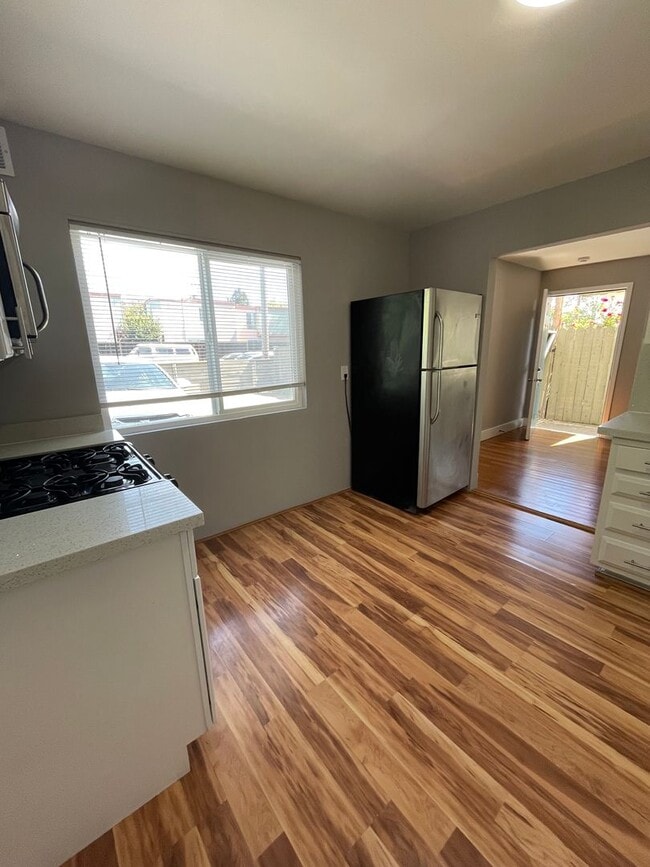 6223-6225 Marshall St in Oakland, CA - Building Photo - Building Photo