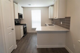 65 County Road 51030 in Cleveland, TX - Building Photo - Building Photo