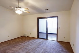 Valley Stream Apartments in Maumee, OH - Foto de edificio - Interior Photo