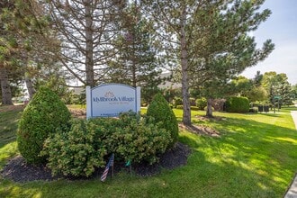 Idyllbrook Village Senior Living in Erie, PA - Foto de edificio - Building Photo