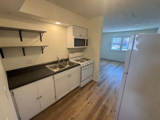 property at 208 Lindell Dr