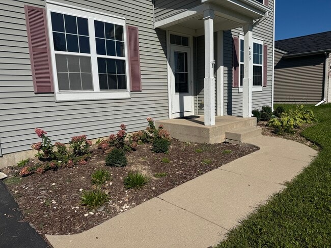 405 Preserve Dr in Genoa, IL - Building Photo - Building Photo