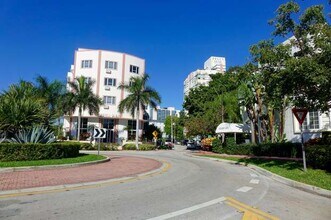 2444 Flamingo Pl in Miami Beach, FL - Building Photo - Building Photo