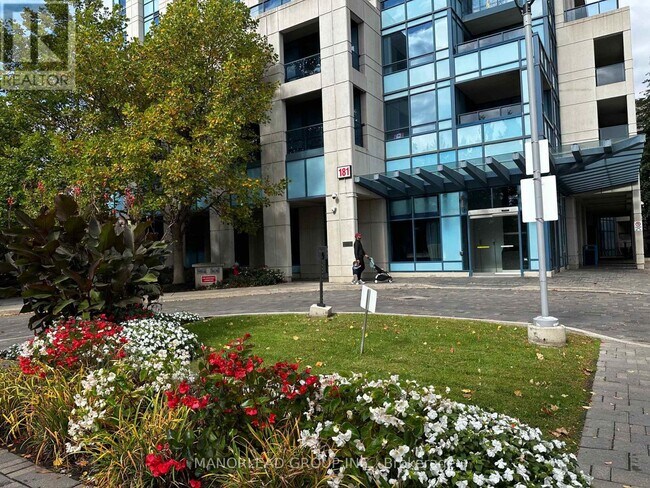 181 Wynford Dr in Toronto, ON - Building Photo - Building Photo