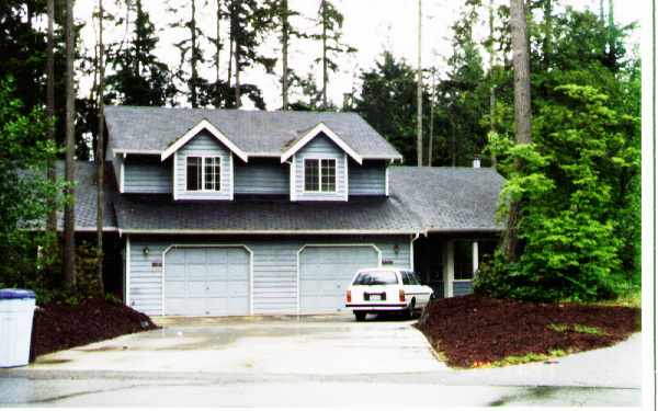 3909-3911 62nd Ave. Ct NW in Gig Harbor, WA - Building Photo