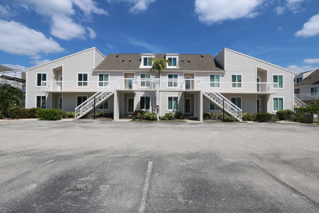 2207 San Marco Rd, Unit Estuary I Unit 2207 in Marco Island, FL - Building Photo