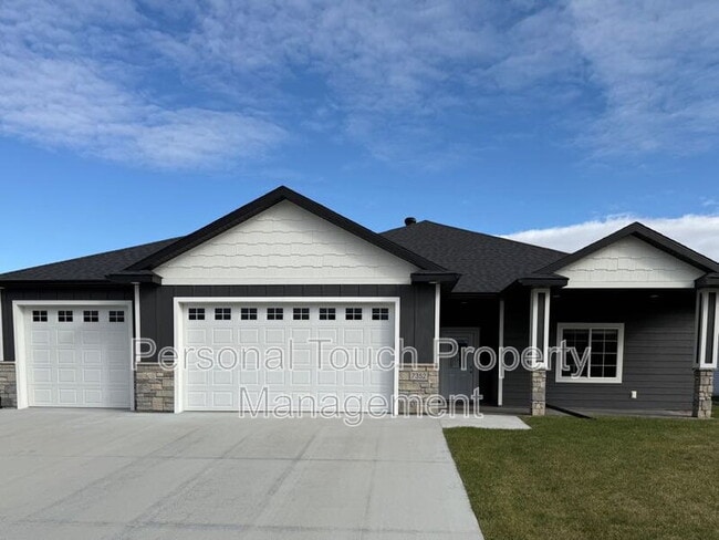 property at 7352 Eagle Point Dr S