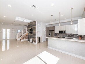 820 NE 7th St in Fort Lauderdale, FL - Building Photo - Building Photo