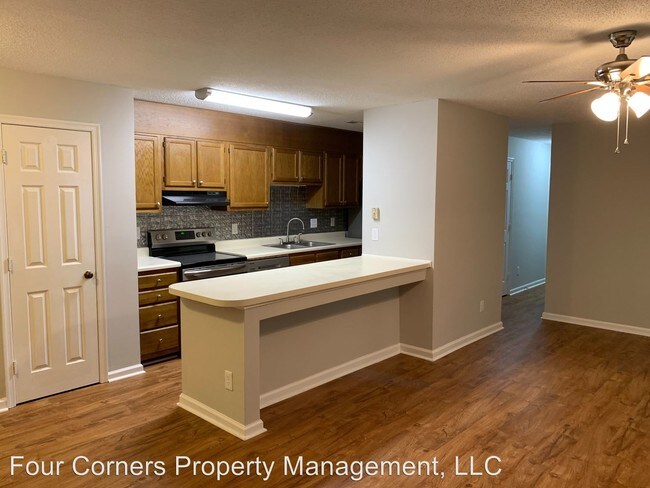 2328 W Vandalia Rd-Unit -Unit G in Greensboro, NC - Building Photo - Building Photo