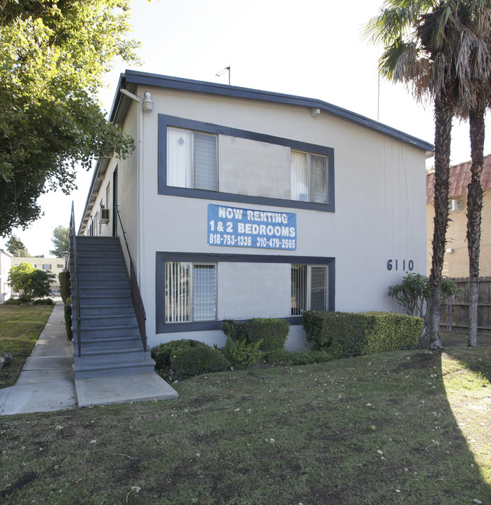 6110 Cahuenga Blvd in North Hollywood, CA - Building Photo