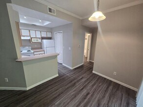 6000-14 Shepherd Mountain Cove in Austin, TX - Building Photo - Building Photo