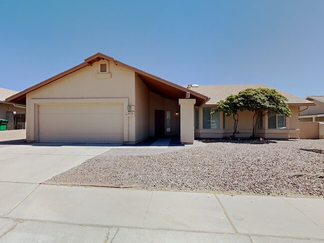 property at 4825 W Bluebell Way