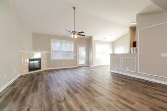 332 Southgate Dr in Locust Grove, GA - Building Photo - Building Photo