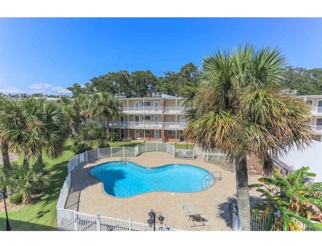 710 Scenic Hwy in Pensacola, FL - Building Photo - Building Photo