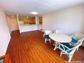 400 Hobron Ln in Honolulu, HI - Building Photo