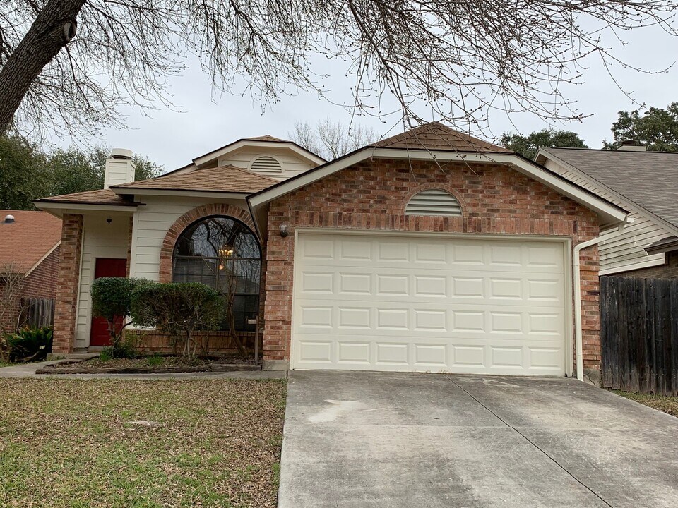 13142 Maple Park Dr in San Antonio, TX - Building Photo