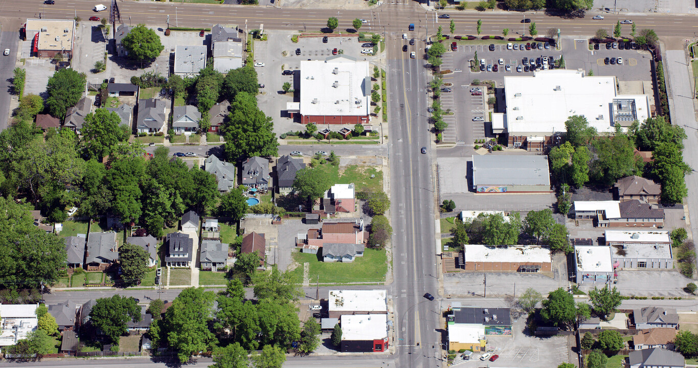 2123 Linden Ave in Memphis, TN - Building Photo