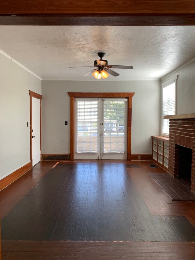210 W Wisconsin Ave in DeLand, FL - Building Photo - Building Photo