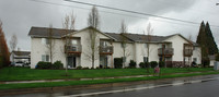 Redwood Square in Albany, OR - Foto de edificio - Building Photo