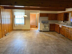 607 46th St in Vienna, WV - Building Photo - Building Photo