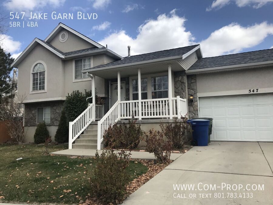 547 Jake Garn Blvd in Salt Lake City, UT - Building Photo