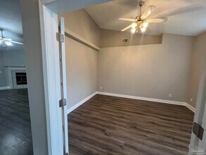 7230 Annandale Dr in Pensacola, FL - Building Photo - Building Photo