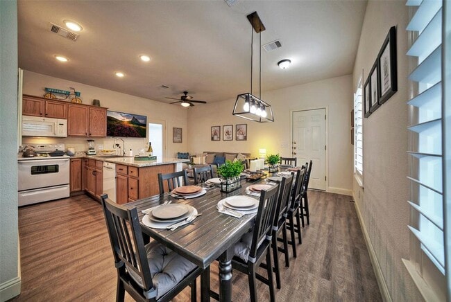301 Windridge Village Cove in Georgetown, TX - Foto de edificio - Building Photo