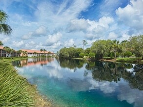 6740 Beach Resort Dr in Naples, FL - Building Photo - Building Photo