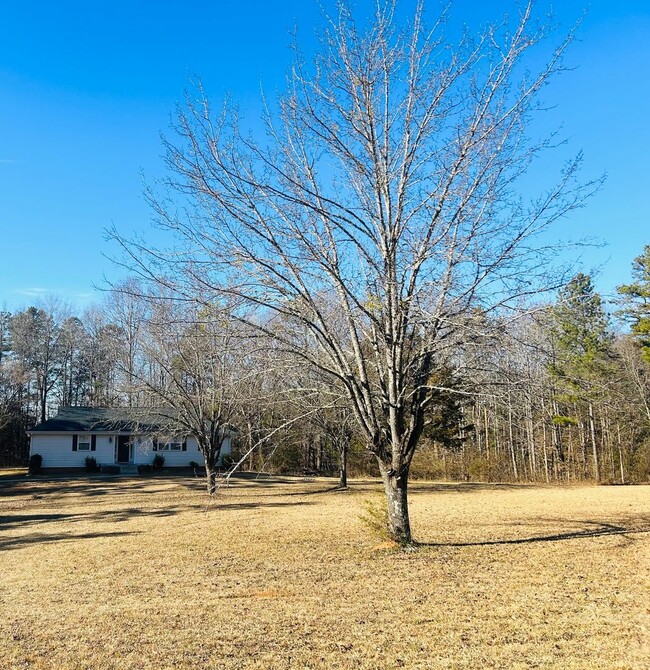 304 Brown Rd in Piedmont, SC - Building Photo - Building Photo